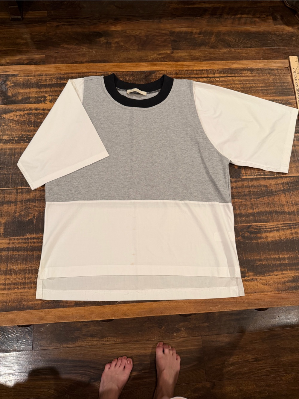 everleigh Gray, White & Black Colorblocked Short Sleeve Tee